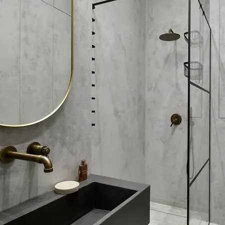 Loft Industrialny Przy Bulwarze Staromiejskim アパート ヴロツワフ