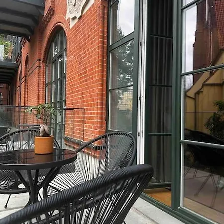 Loft Industrialny Przy Bulwarze Staromiejskim * ヴロツワフ